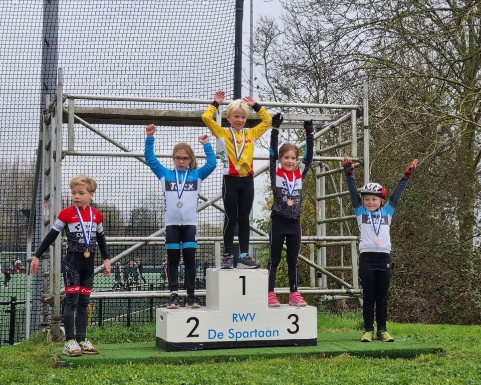 podium cat.1